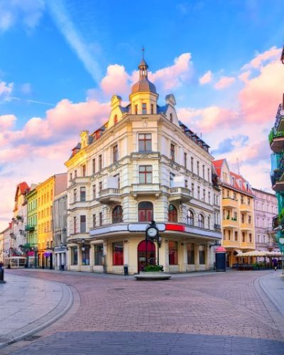 9-Poland-City-Building-Architecture